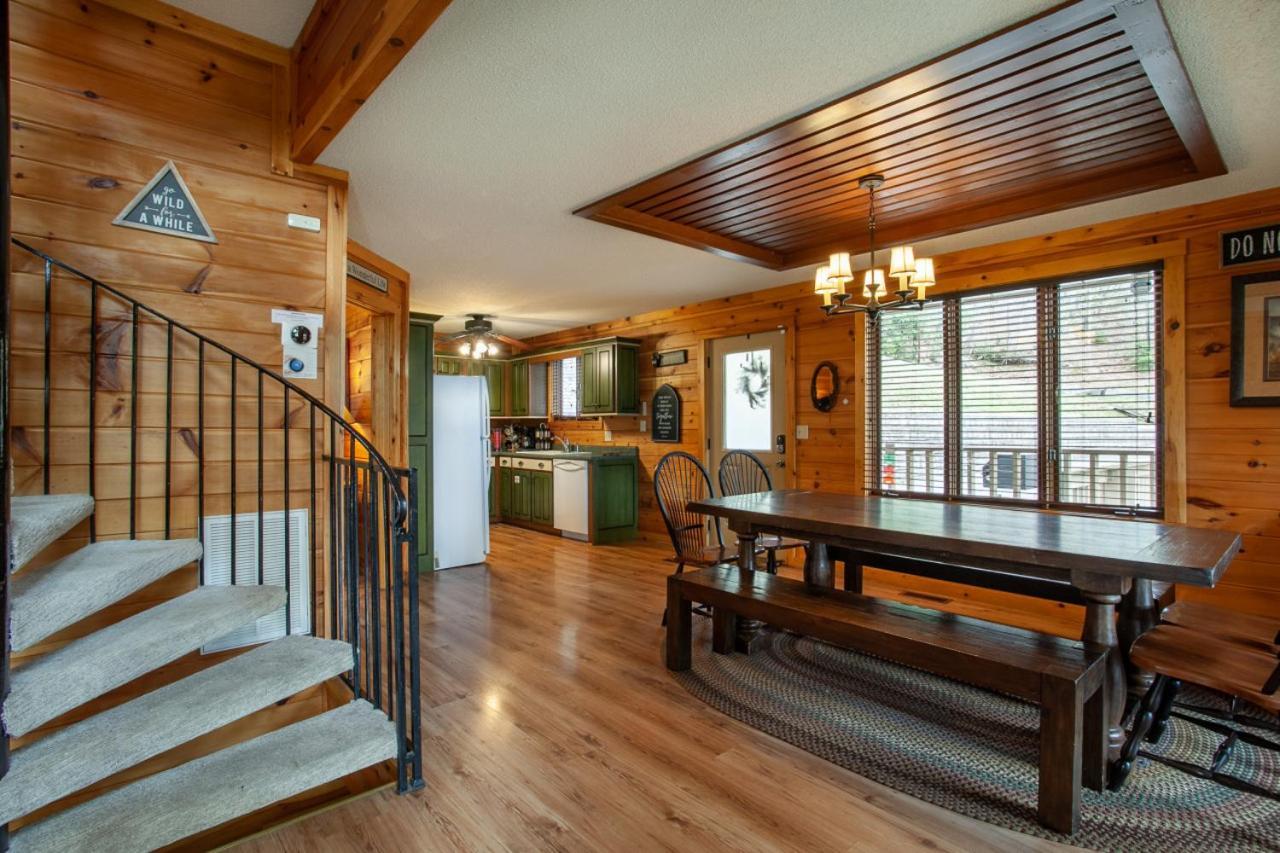 Bear Crossing Mtn View Game Room Gatlinburg Exterior photo