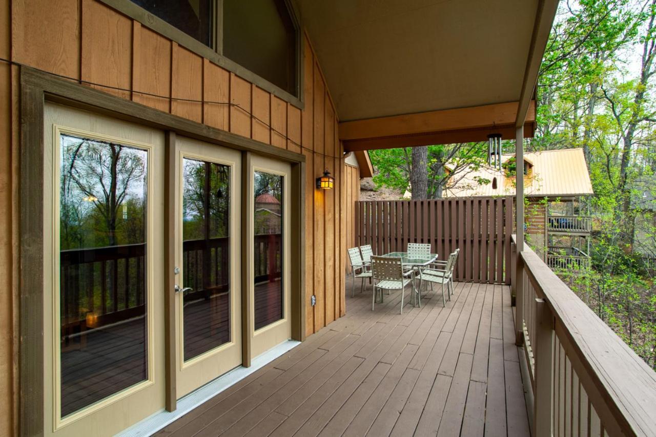 Bear Crossing Mtn View Game Room Gatlinburg Exterior photo