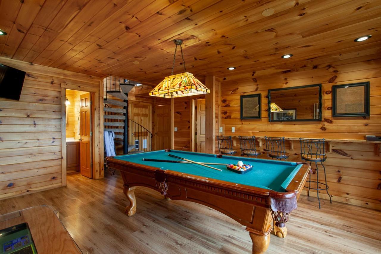 Bear Crossing Mtn View Game Room Gatlinburg Exterior photo